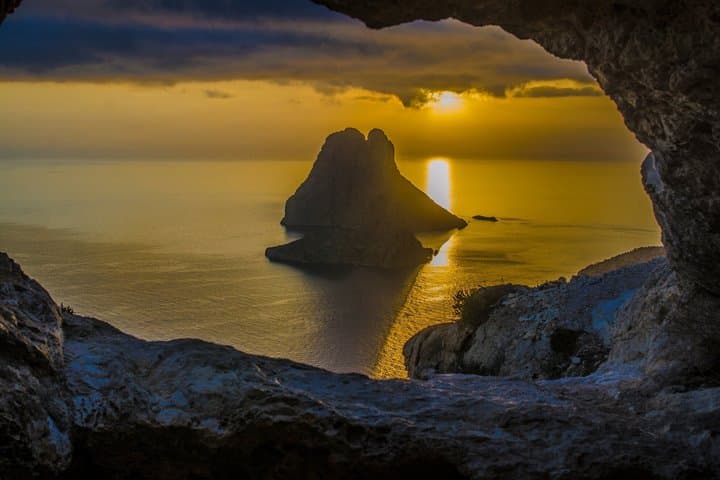 Visite privée au coucher du soleil à Ibiza Es Vedrà et vues côtières image 4