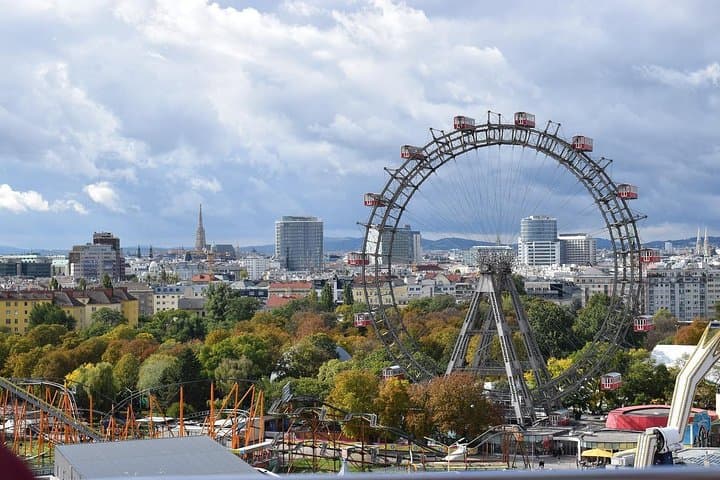 Private tour of Vienna's historical monuments image 1