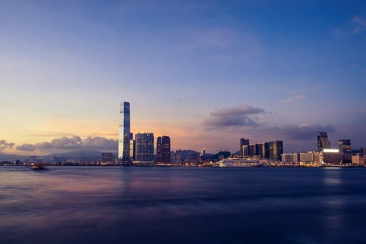 Visite privée de Hong Kong de nuit image 3