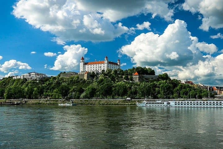 Excursion privée d'une journée à Bratislava depuis Vienne image 3