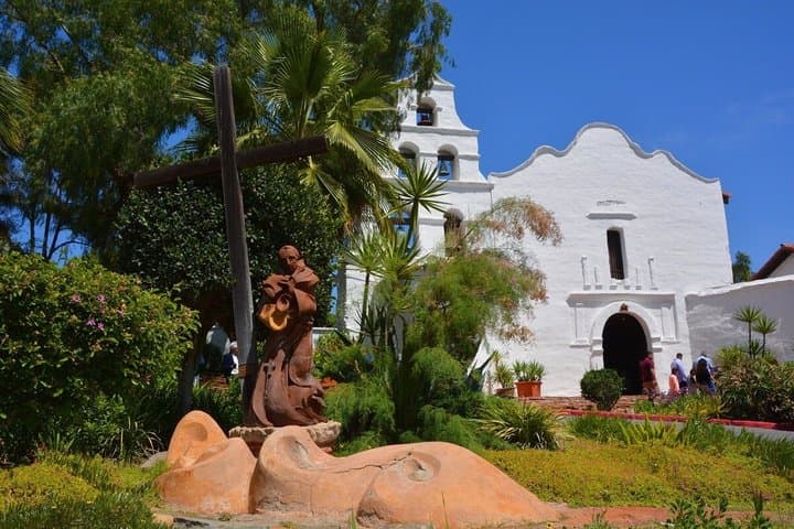 Tour privado del patrimonio de San Diego Misiones, Presidio y Orígenes desde Airbnb Playa Turquesa Ocean Club foto 4