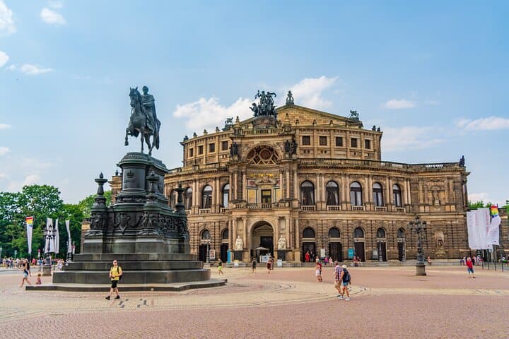 Experimente los monumentos barrocos y la historia de Praga y Dresde