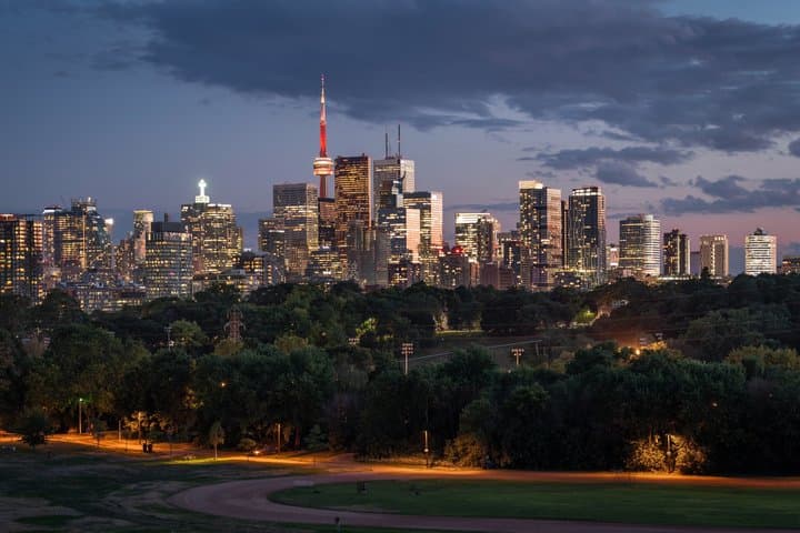 Visite privée en voiture de Toronto à la jetée Polson image 4