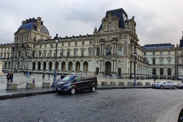 Private Tour of Paris Landmarks and Hidden Gems from Airbnb Playa Turquesa Ocean Club photo 4