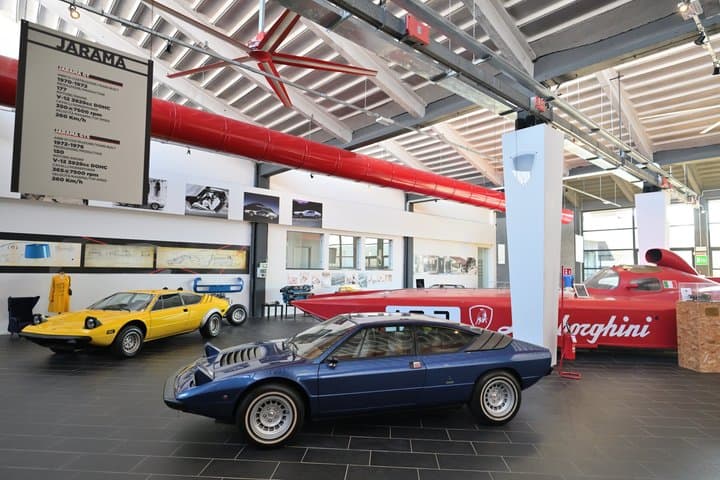 Motor Valley Supercar Icons Tour from Bologna image 3