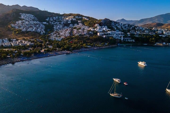 Excursión privada de un día a Bodrum, pueblos de la península, costa y vistas imagen 3