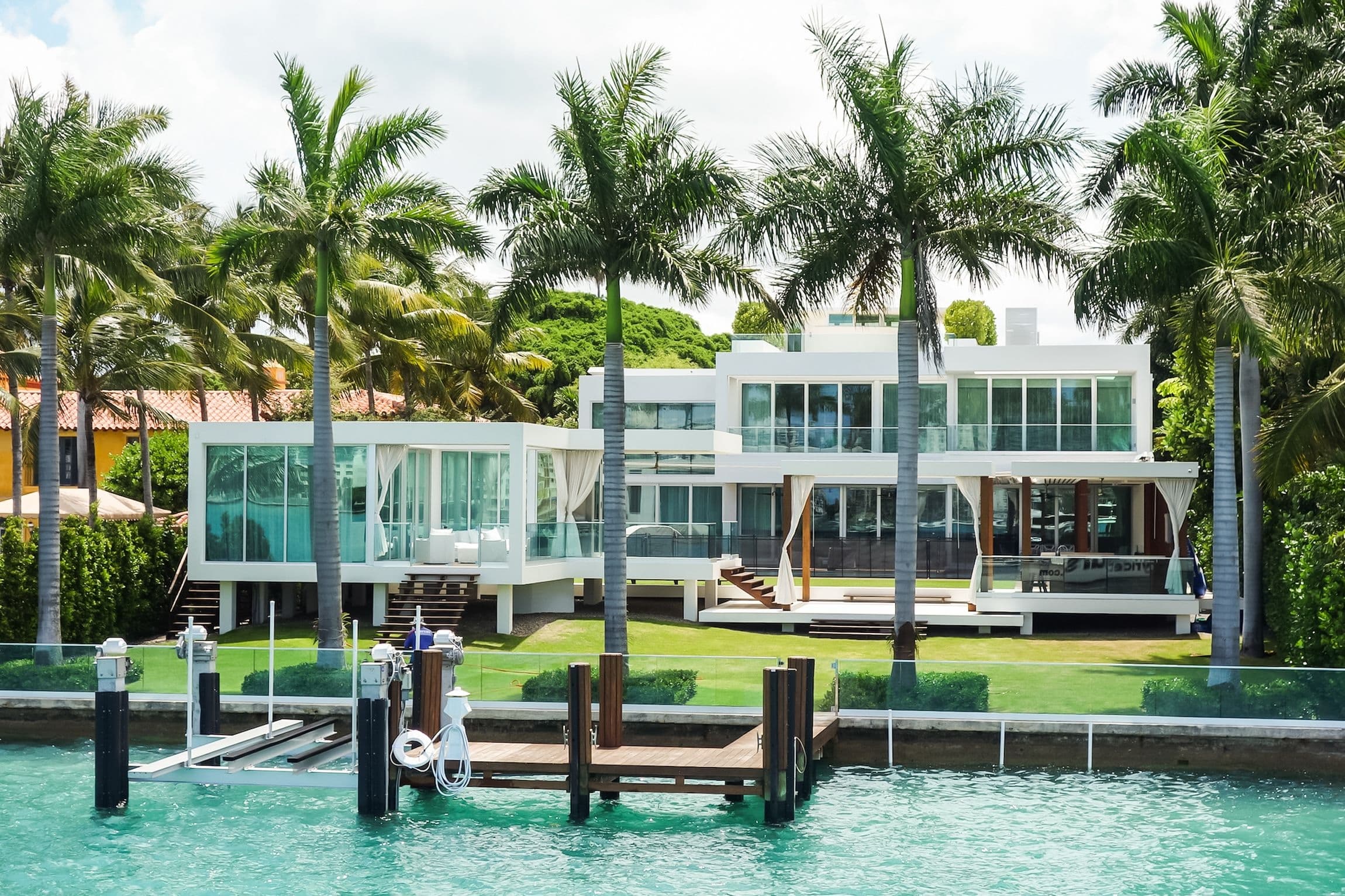 Crucero por las mansiones y el skyline desde South Beach imagen 2