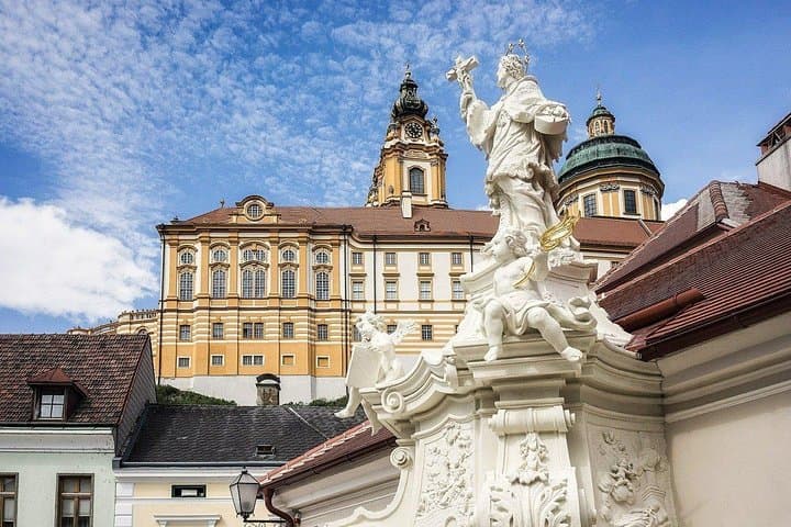Private Wachau Valley and Danube River Tour from Vienna image 2