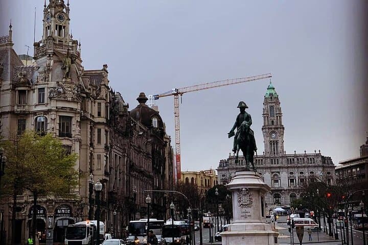 De Porto à Madrid jusqu'à 2 arrêts : Salamanque et Ávila depuis Airbnb Playa Turquesa Ocean Club photo 4