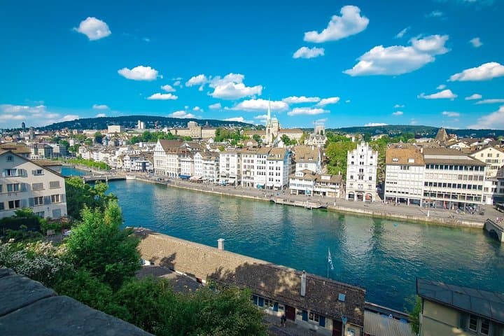 Visite privée de la vieille ville et du lac de Zurich image 4