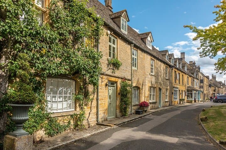 Day trip from London to Cotswolds villages image 4