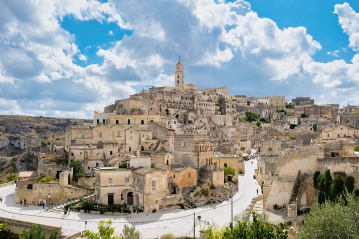 Tour privado de Matera desde Bari: distrito de Sassi y ciudad de las cuevas imagen 6