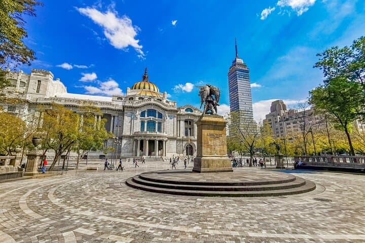 Mexico City Welcome Tour: Airport Pickup and City Highlights image 5