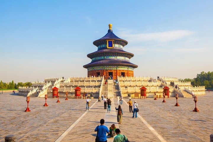 Tour privado de Beijing Palacios imperiales y elementos esenciales imagen 2