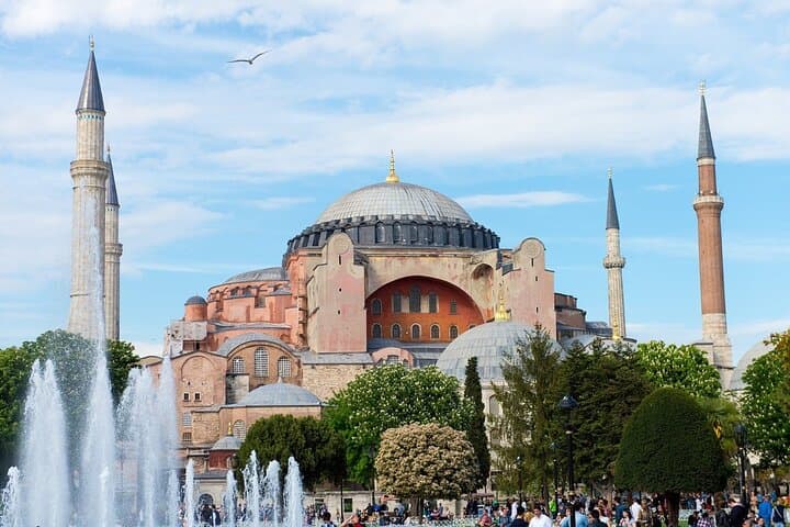 Private Stopover Sightseeing Experience in Istanbul image 5