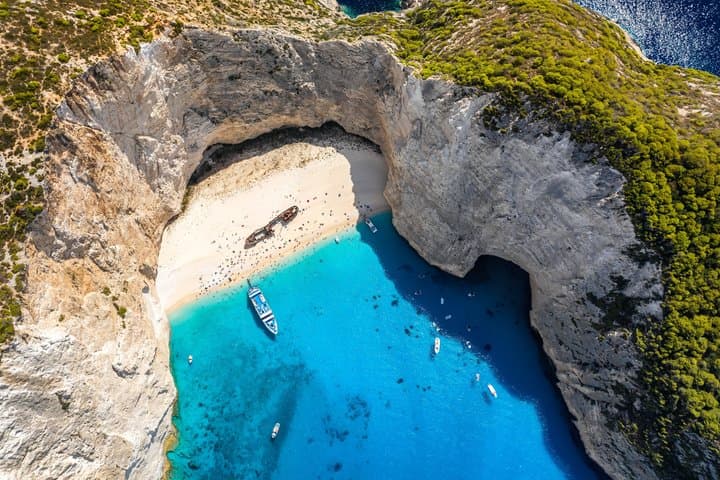 Private Tour to Zakynthos Shipwreck Beach