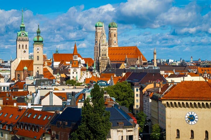 Private car tour from Prague to Munich image 2