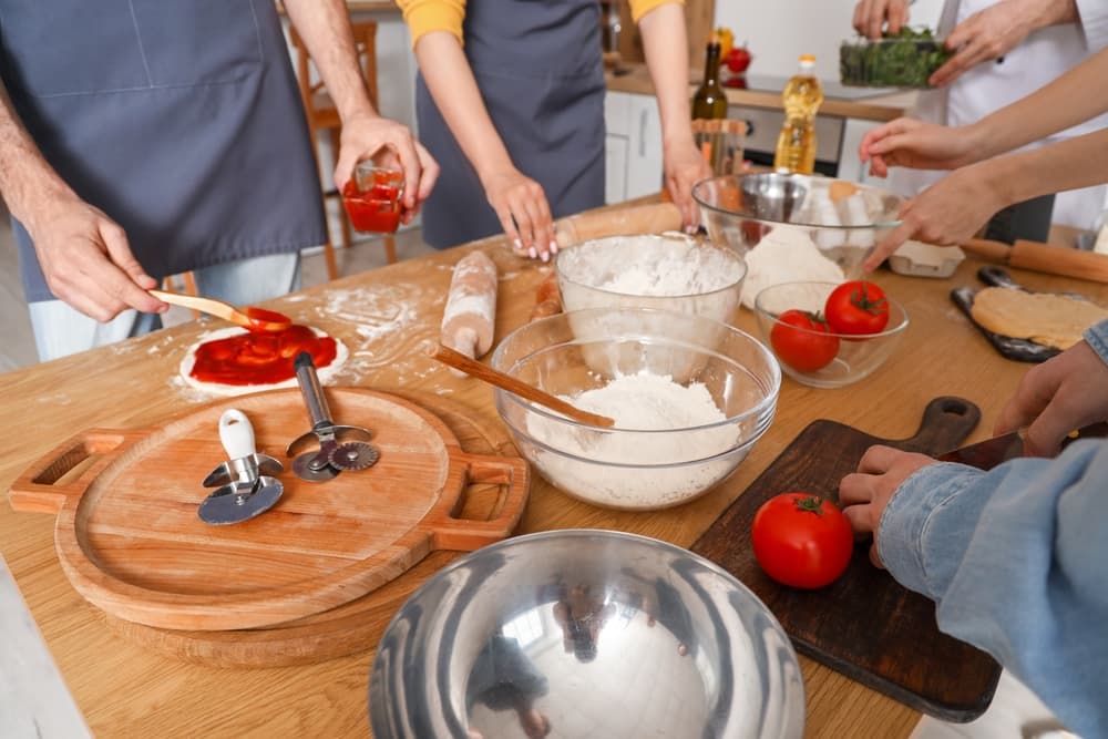 Pizza and Gelato Cooking Class image 3