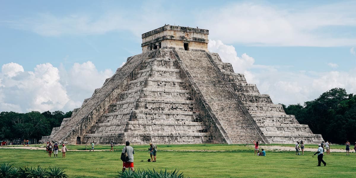 Chichén Itzá, cenote y Valladolid con recogida en hotel imagen 2