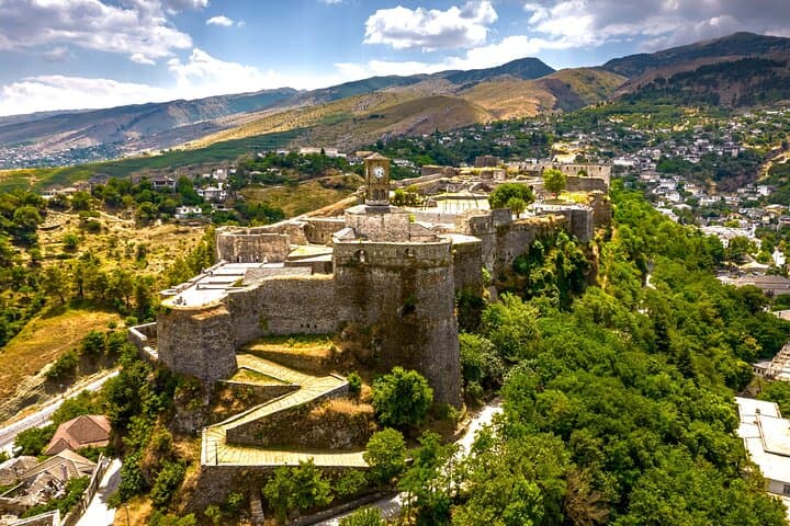 Excursion privée d'une journée à Gjirokastra depuis Tirana image 2