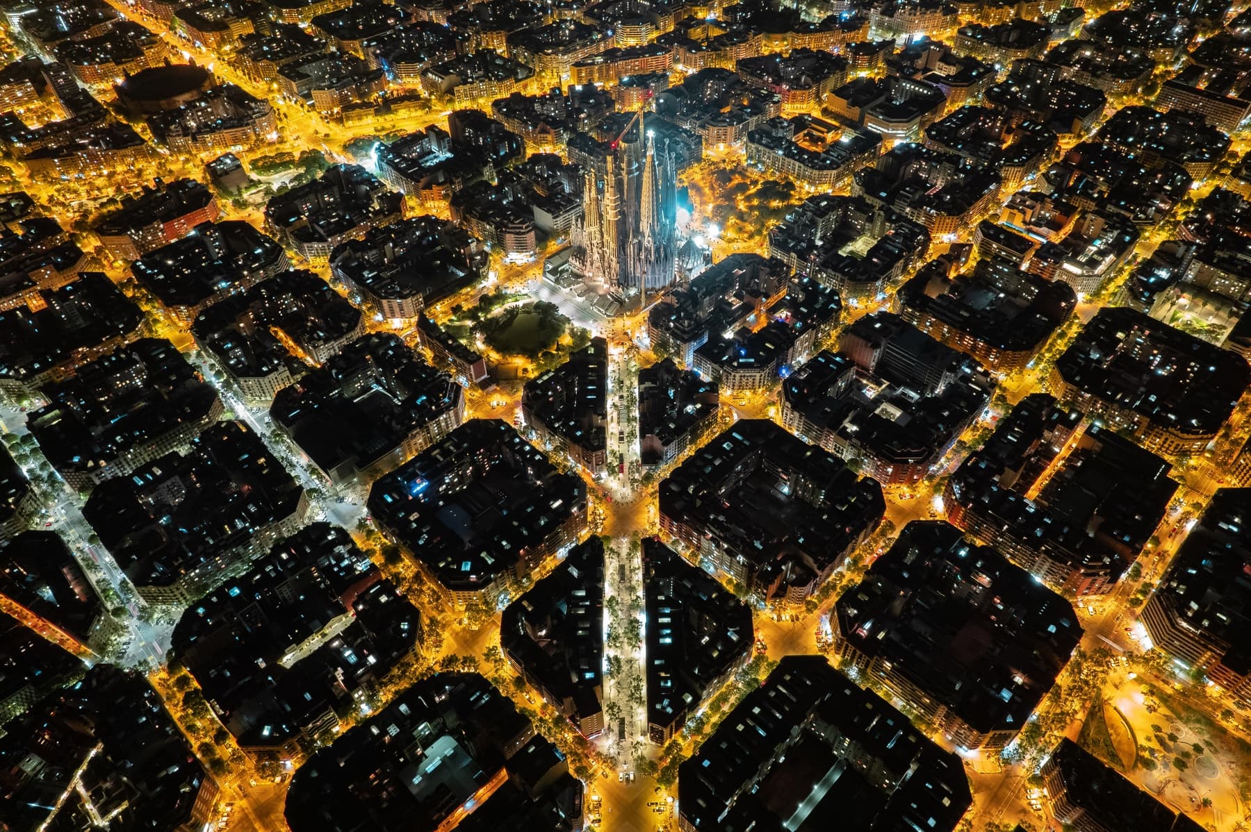 Tour Barcelona de Noche imagen 3