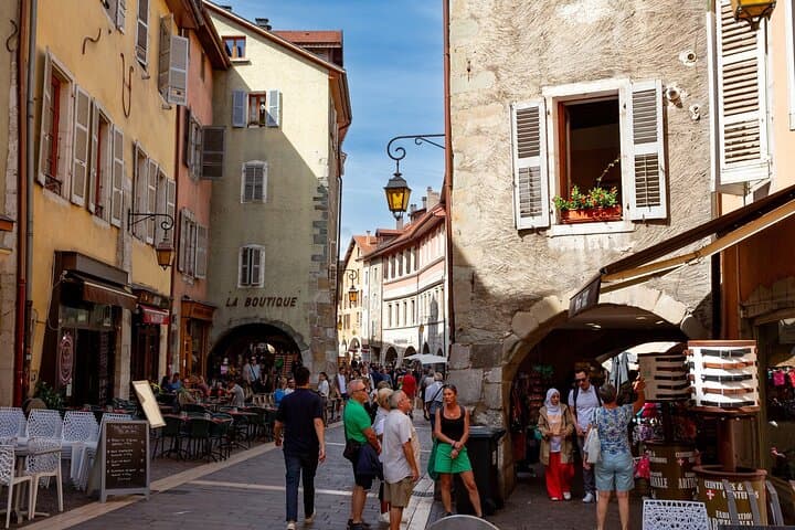Salida privada de Ginebra para visitar el castillo de Annecy imagen 4