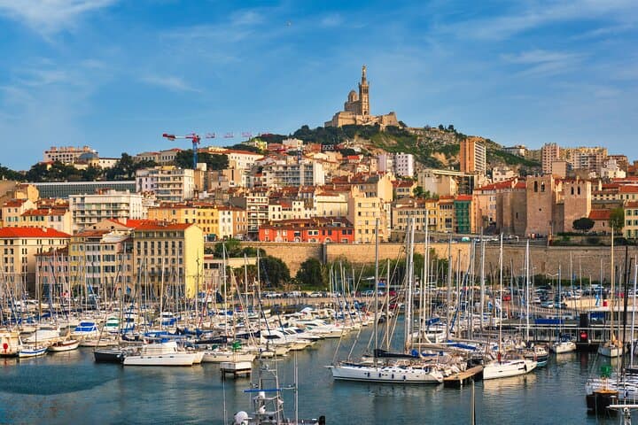 Points forts de la ville de Marseille : visite privée d'une demi-journée et points de vue image 2