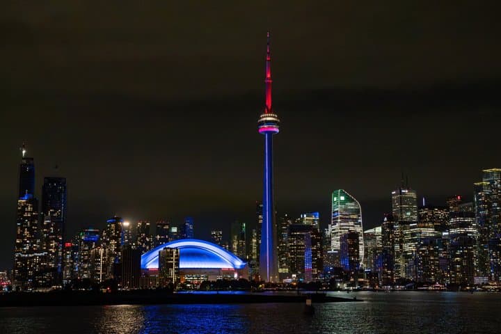 Tour privado en automóvil por Toronto hasta el muelle Polson