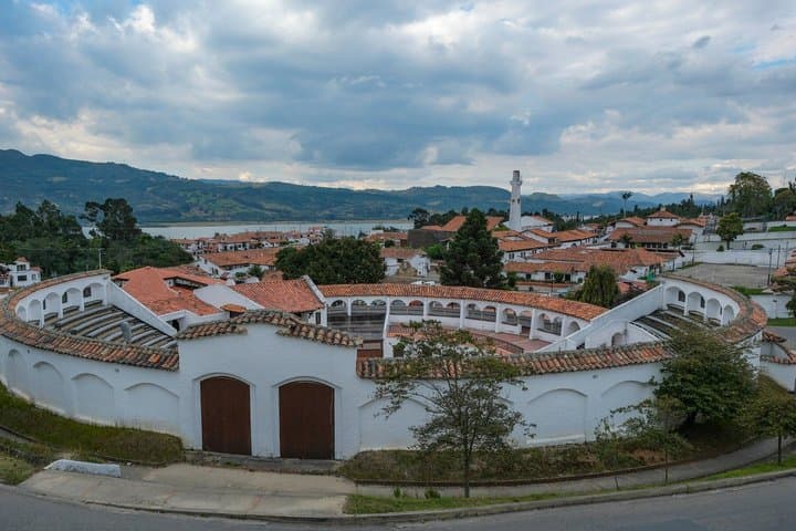 Excursion privée d'une journée de Bogotá à Guatavita et El Dorado Legend image 4
