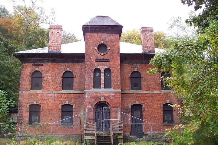 Hudson Valley Escape: Cold Spring and River Views Day Trip image 3