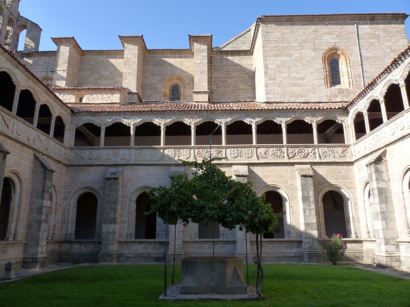 Excursión de medio día desde Madrid a Ávila imagen 3