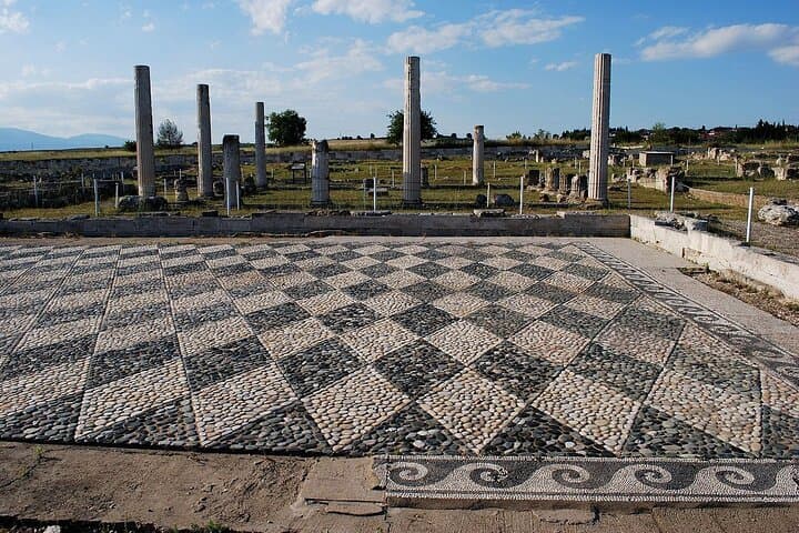 Tour privado por el patrimonio de los reinos macedonios desde Salónica imagen 3