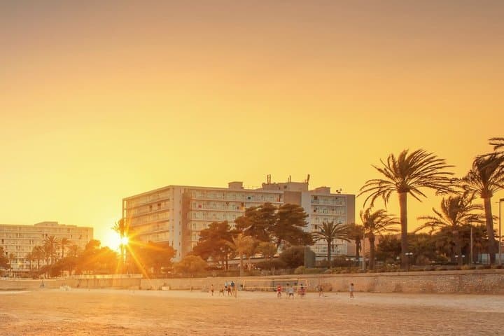Visite privée au coucher du soleil à Ibiza Es Vedrà et vues côtières image 2