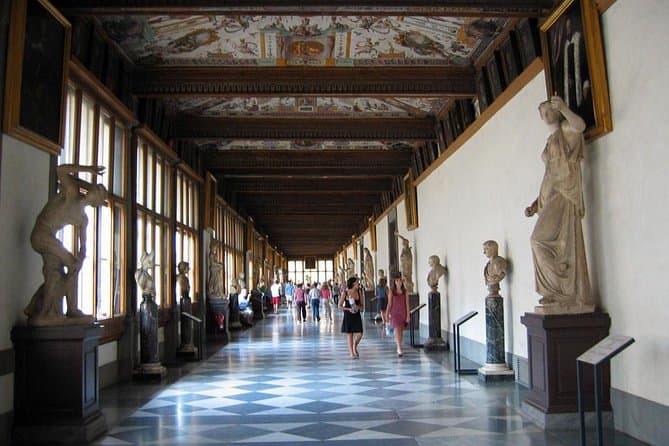 Visita guiada semiprivada a la Galería Uffizi