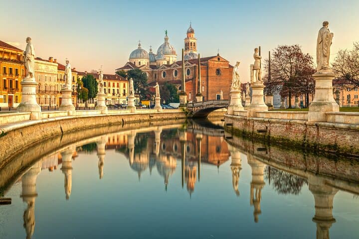 Excursión de un día a Venecia: los frescos, los canales y la grandeza de la basílica de Padua desde Airbnb Playa Turquesa Ocean Club