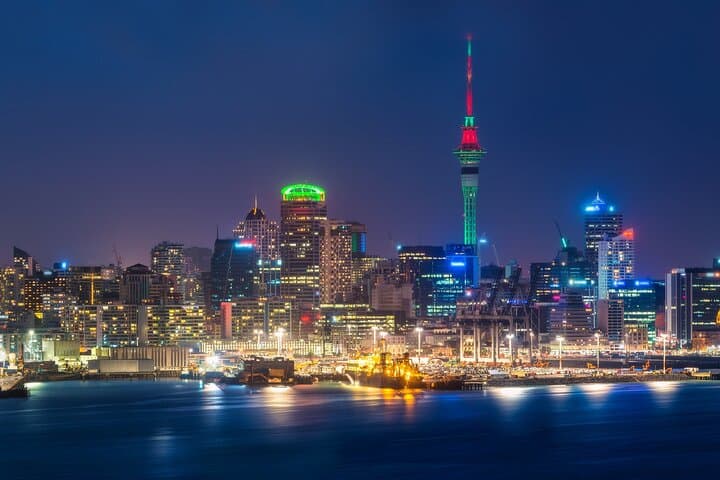 Tour privado al atardecer en Auckland: costas, vistas y magia dorada desde Airbnb Las Canas Residences