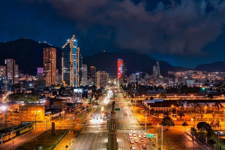 Visite nocturne privée de Bogota image 2
