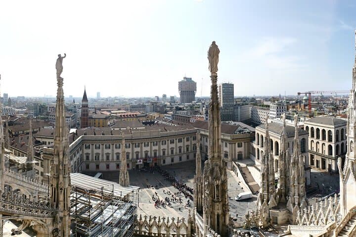 Visite privée des jardins de Varèse et des sites historiques de Milan image 2