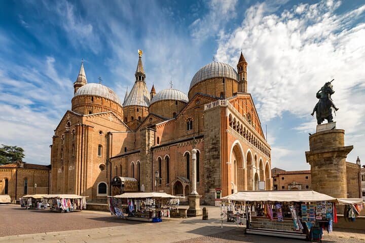 Excursión de un día a Venecia: los frescos, los canales y la grandeza de la basílica de Padua desde Airbnb Playa Turquesa Ocean Club foto 5
