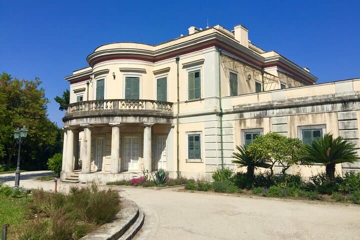 Visite privée du sud de Corfou : Achilleion, Kanoni et Mon Repos image 2