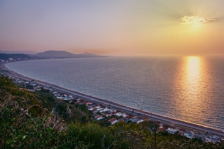 Visite privée des lumières nocturnes et du coucher du soleil à Rhodes image 3
