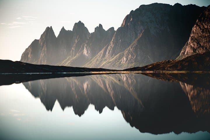 Excursion privée d'une journée dans les fjords arctiques et Sommaroy au départ de Tromso image 4
