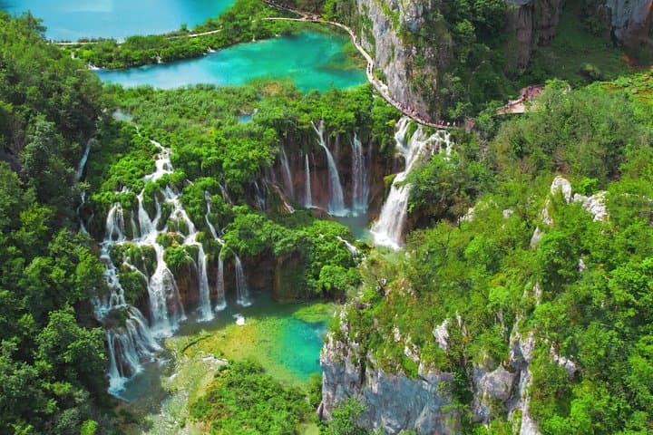 Excursión privada de un día a los lagos de Plitvice desde Zagreb desde Airbnb White Sands Residencial