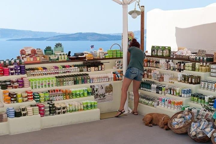 Visita turística privada de medio día en Santorini imagen 3