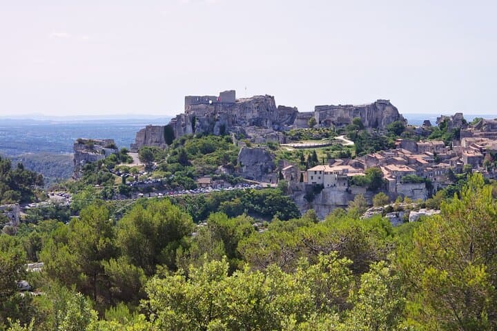 Tour privado desde Marsella: Les Baux, Van Gogh y Saint-Rémy desde Airbnb Playa Turquesa Ocean Club foto 3