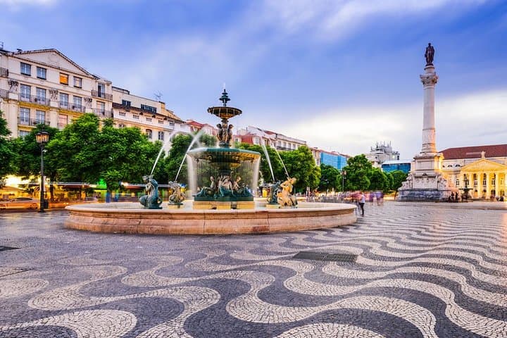 Lisbon to Madrid up to 2 stops: Mérida and Toledo from Airbnb Playa Turquesa Ocean Club photo 3