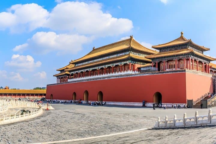 Tour privado de Beijing Palacios imperiales y elementos esenciales imagen 4