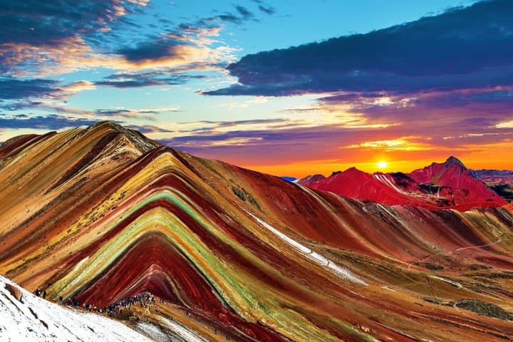 Tour Privado Paseo a la Montaña Arcoiris desde Cusco Vinicunca