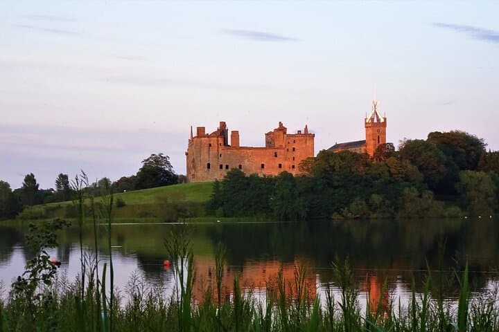 Tour privado de castillos y encanto costero desde Edimburgo imagen 4
