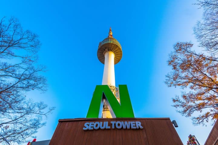 Tour privado en coche por Bukchon Hanok Village Seúl desde Airbnb White Sands Residencial foto 2